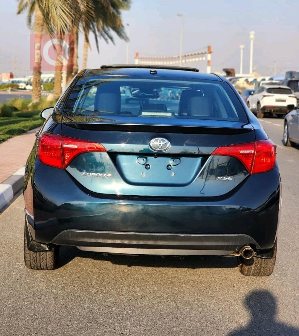 تۆیۆتا کۆرۆلا